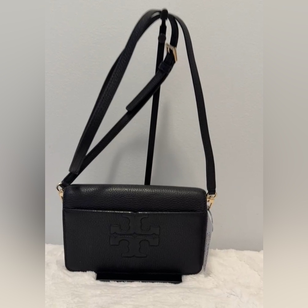 Tory Burch Bombe T Black Pebbled Leather Crossbody Bag EUC